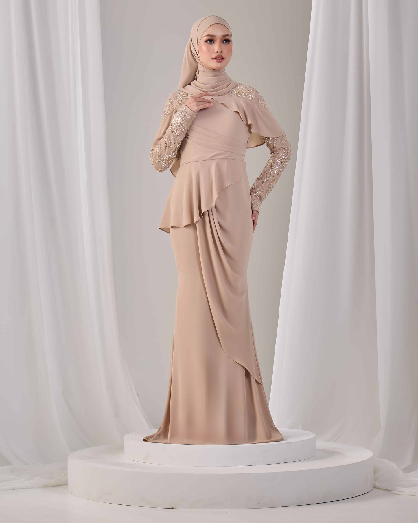 MIREA DRESS (LATTE)