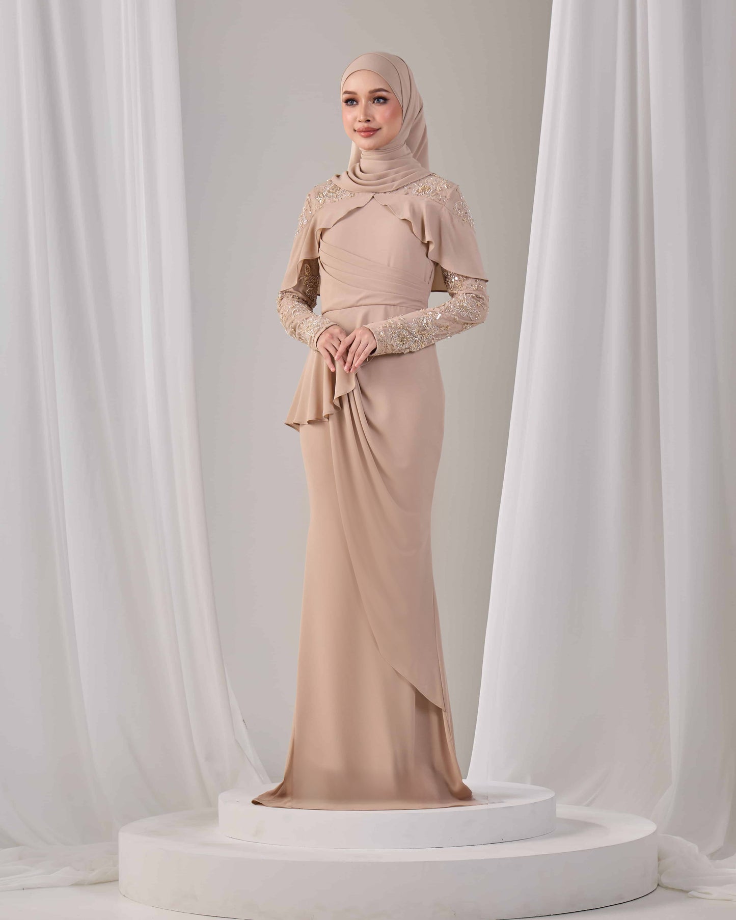 MIREA DRESS (LATTE)