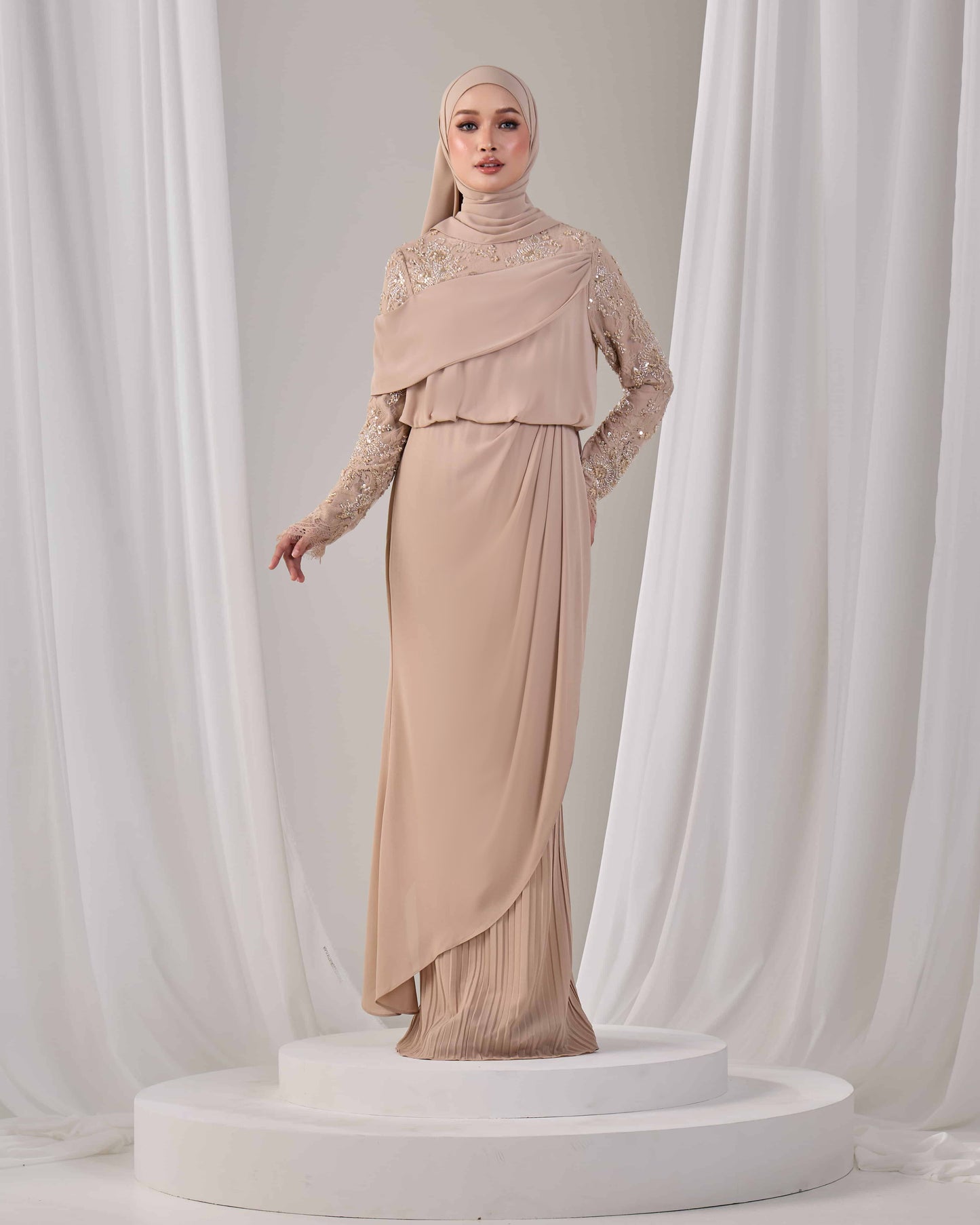 EMERY DRESS (LATTE)