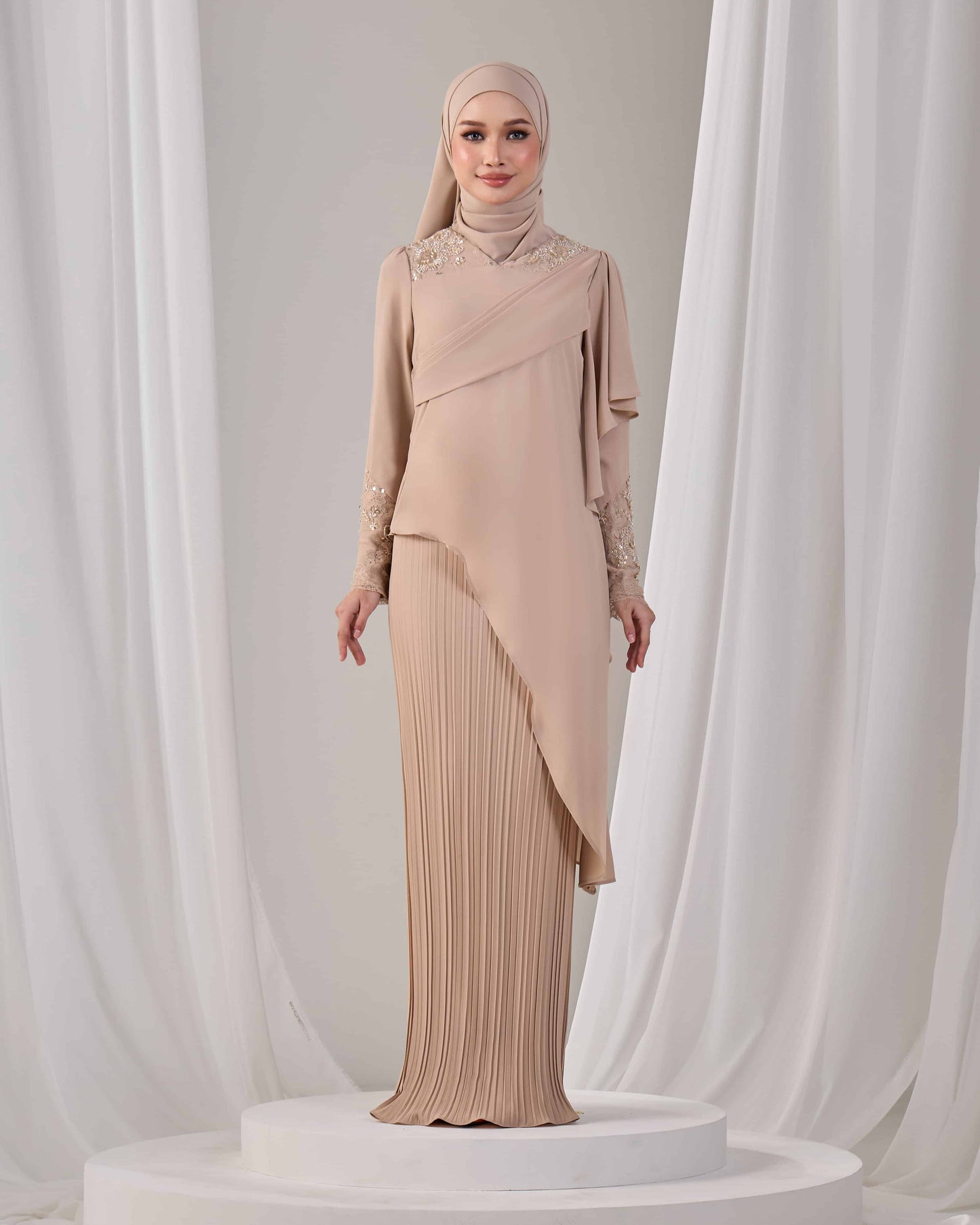 ADALINE DRESS (LATTE)