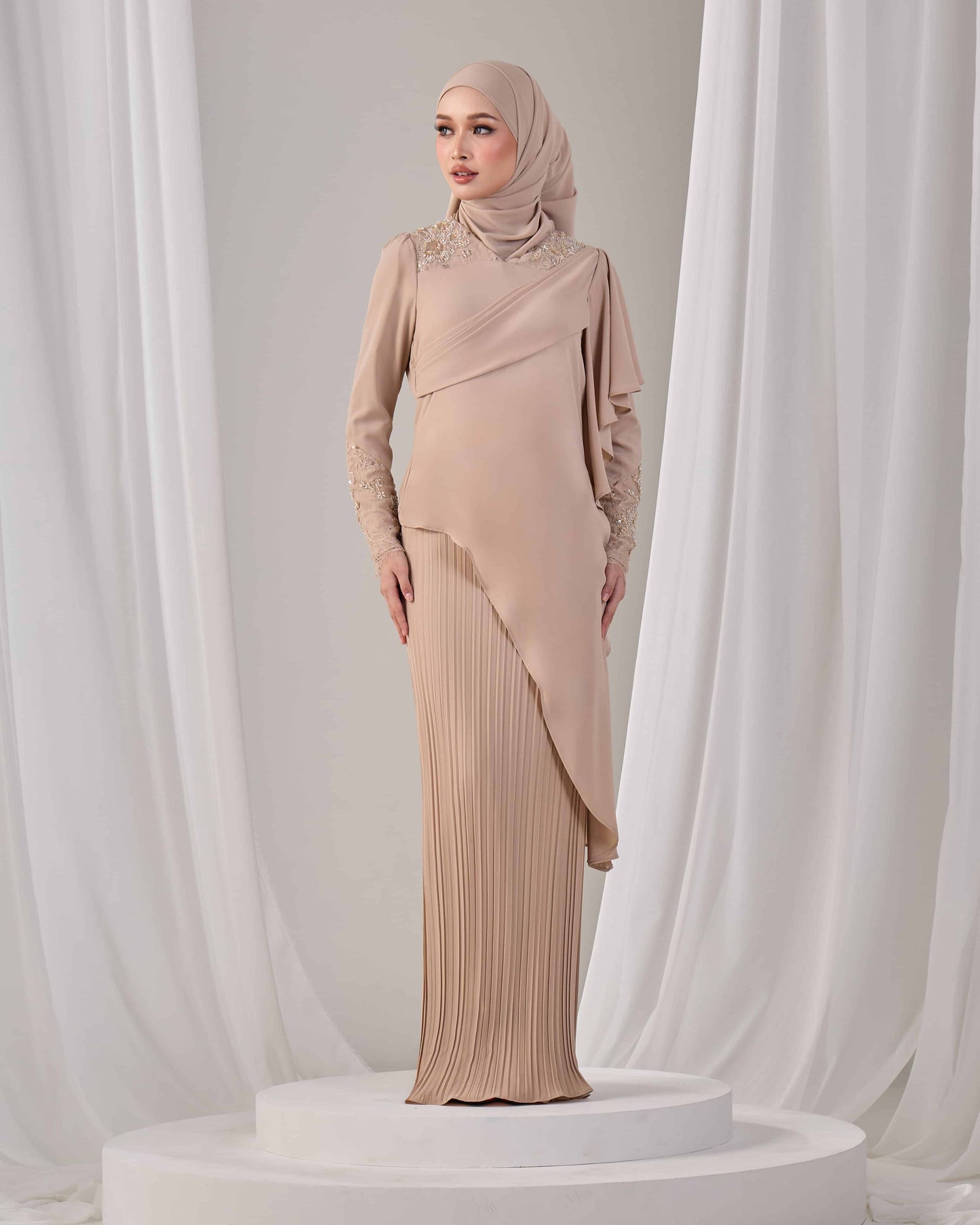 ADALINE DRESS (LATTE)