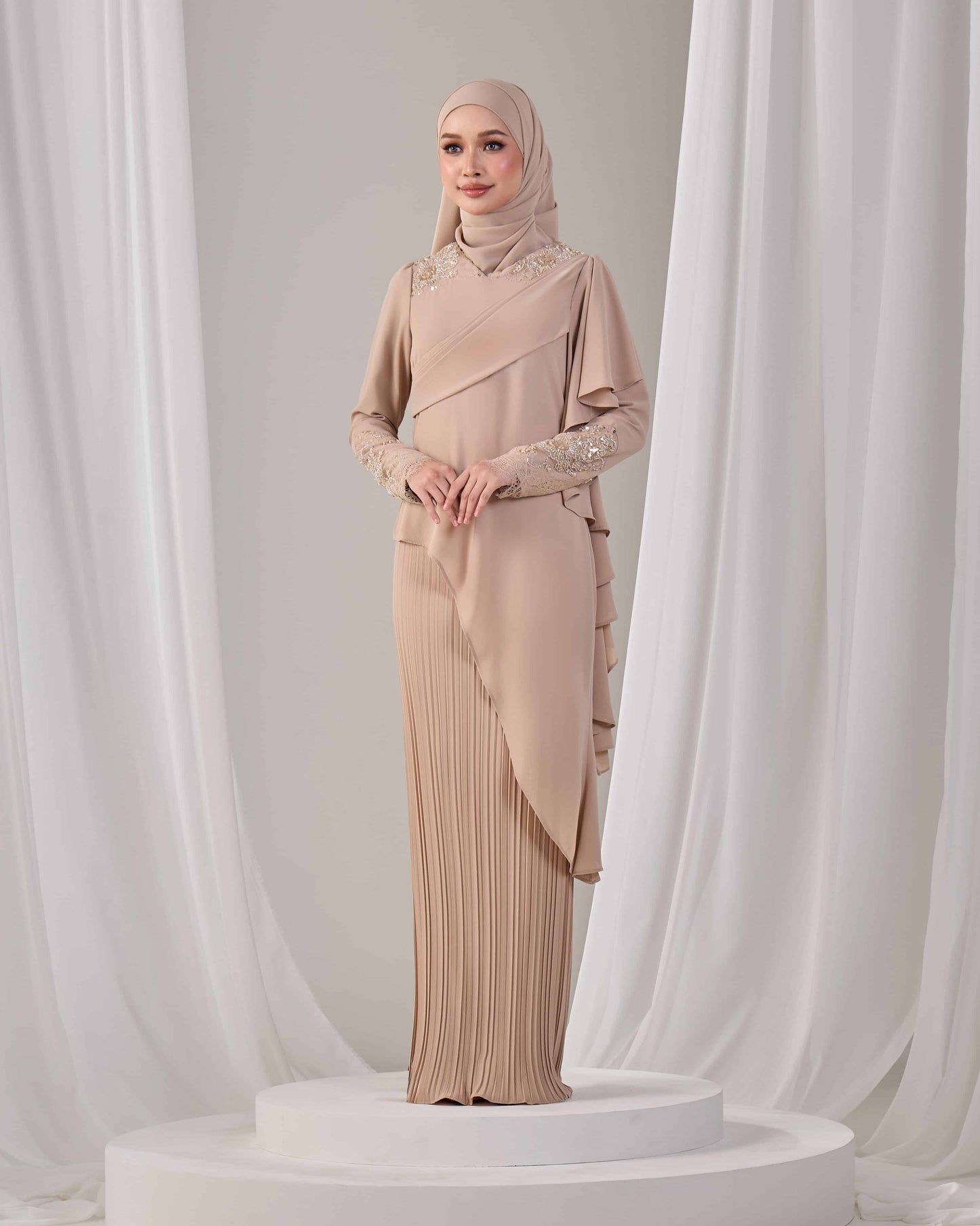 ADALINE DRESS (LATTE)