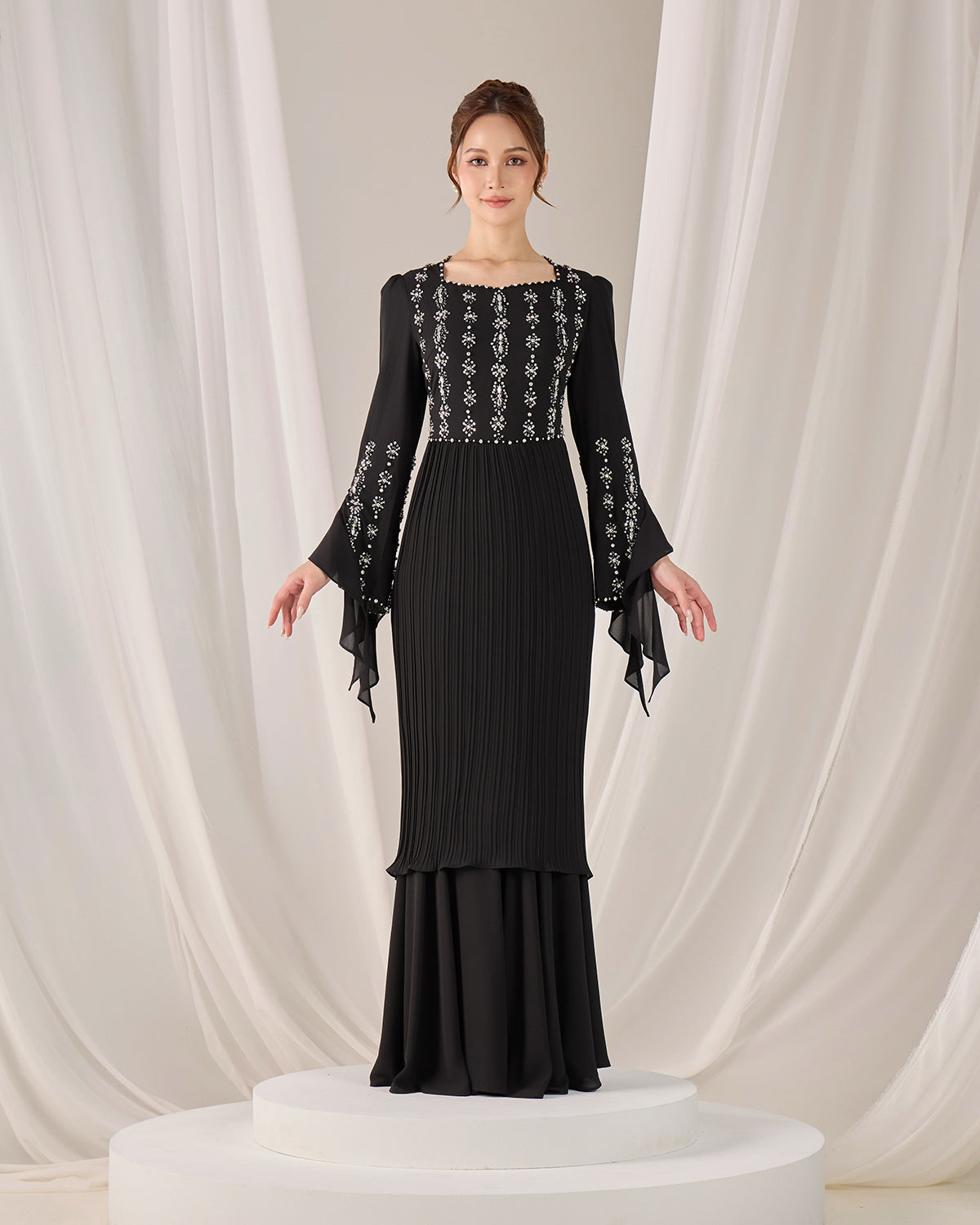 KYLIE KURUNG (BLACK)