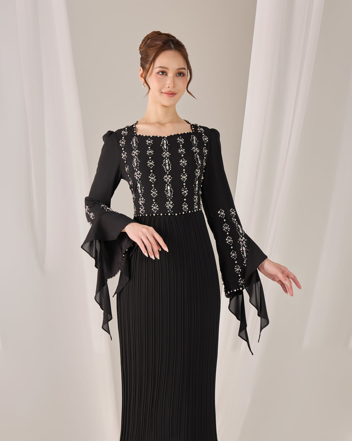 KYLIE KURUNG (BLACK)