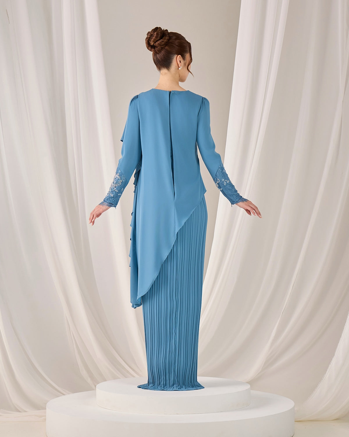 MINOR DEFECT ADALINE DRESS (DIAMOND TEAL BLUE)