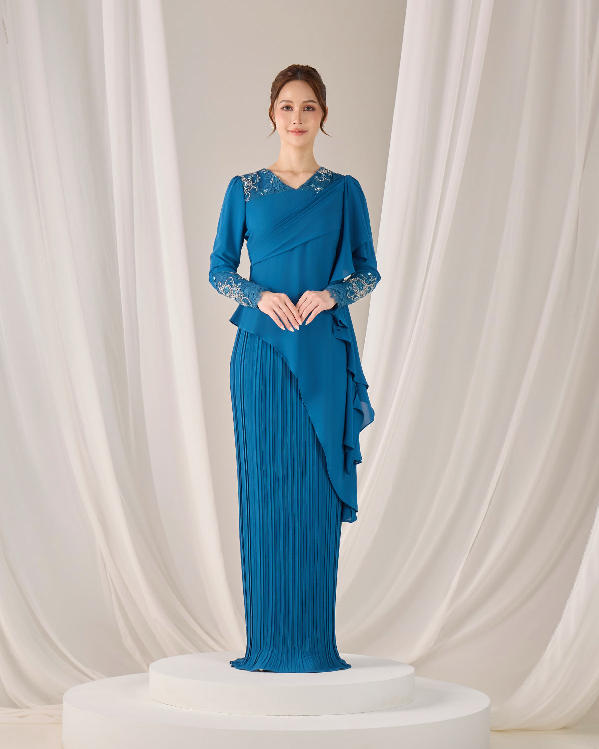 MINOR DEFECT ADALINE DRESS (TEAL BLUE)