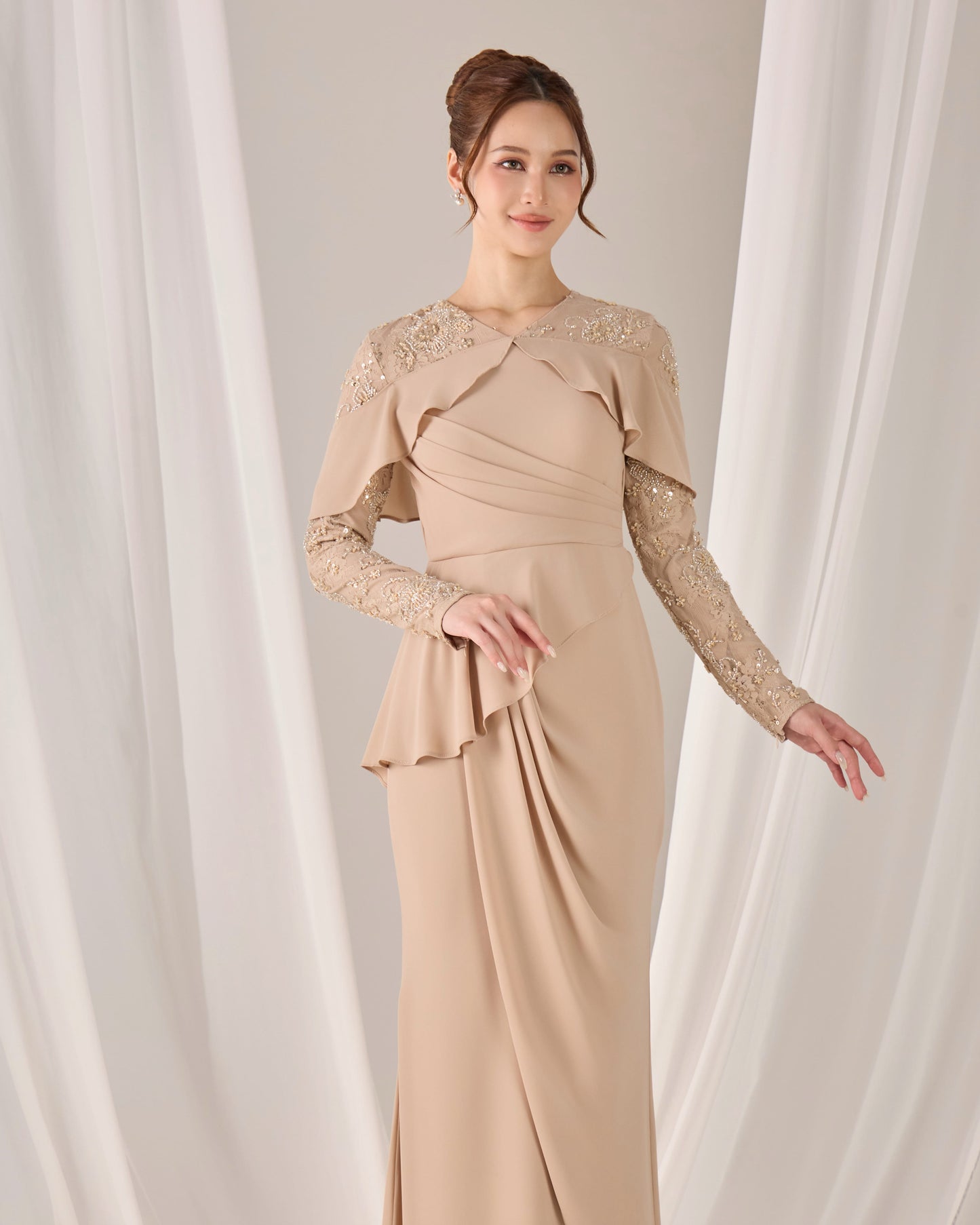 MIREA DRESS (LATTE)