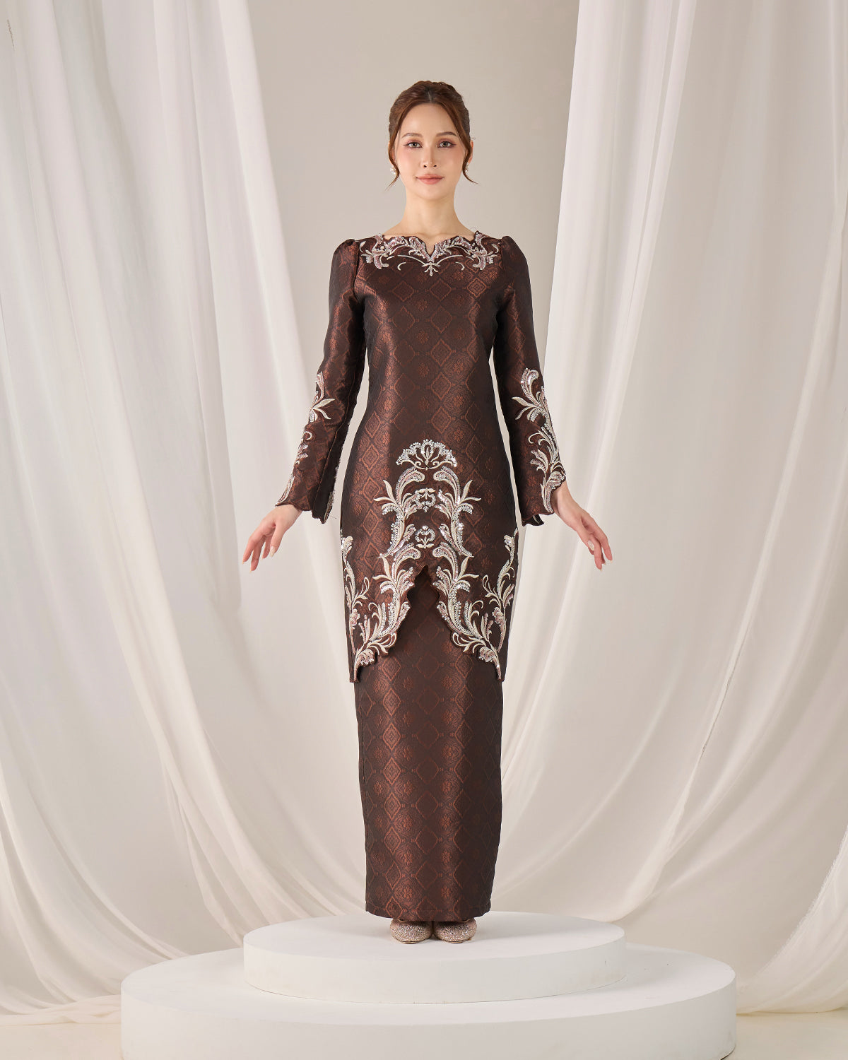 NOIR KURUNG (RICH BROWN) PRE ORDER