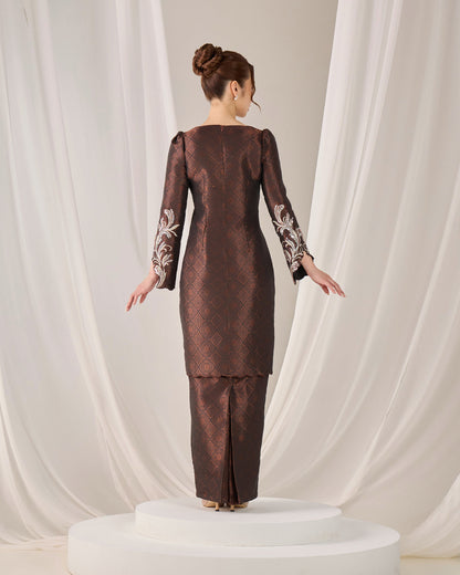 NOIR KURUNG (RICH BROWN) PRE ORDER