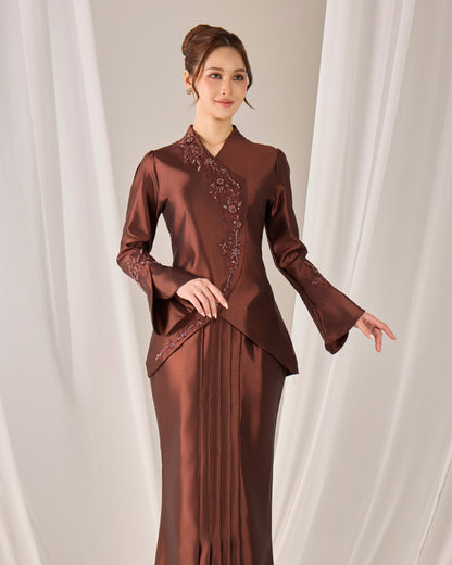 KALILA KURUNG (RICH BROWN)