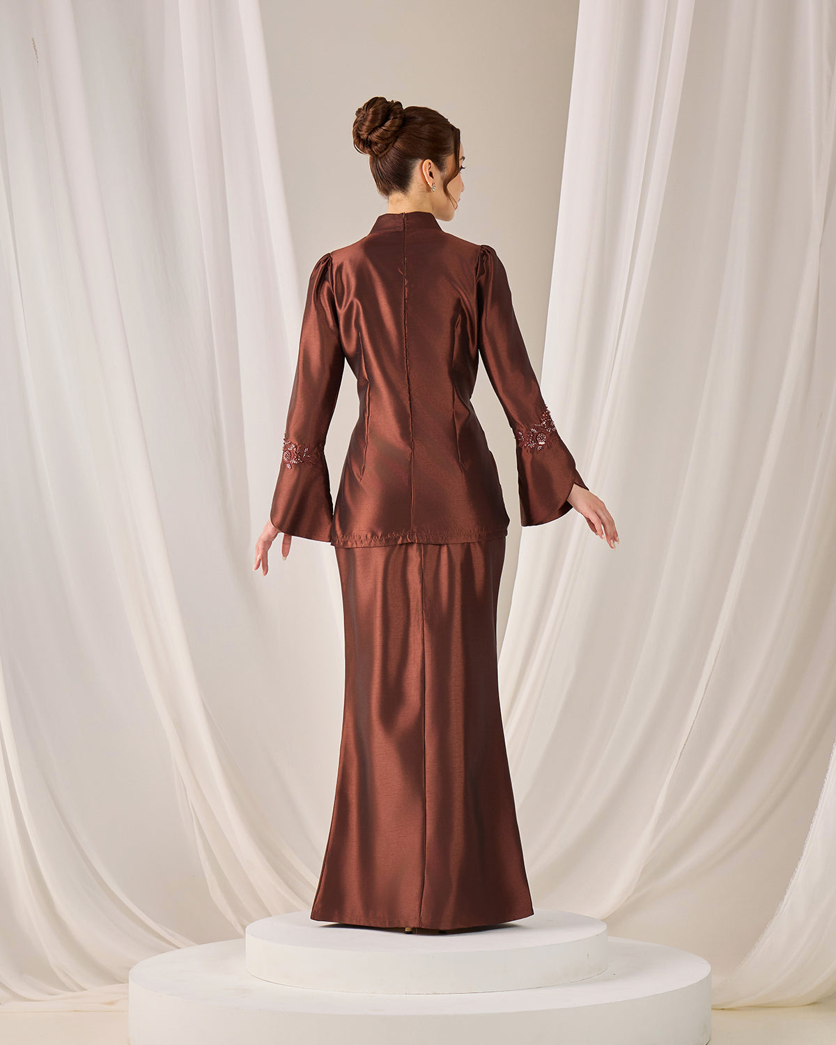 KALILA KURUNG (RICH BROWN)