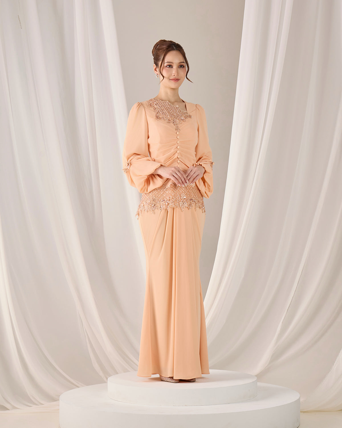 IZZEL KURUNG (PEACH)