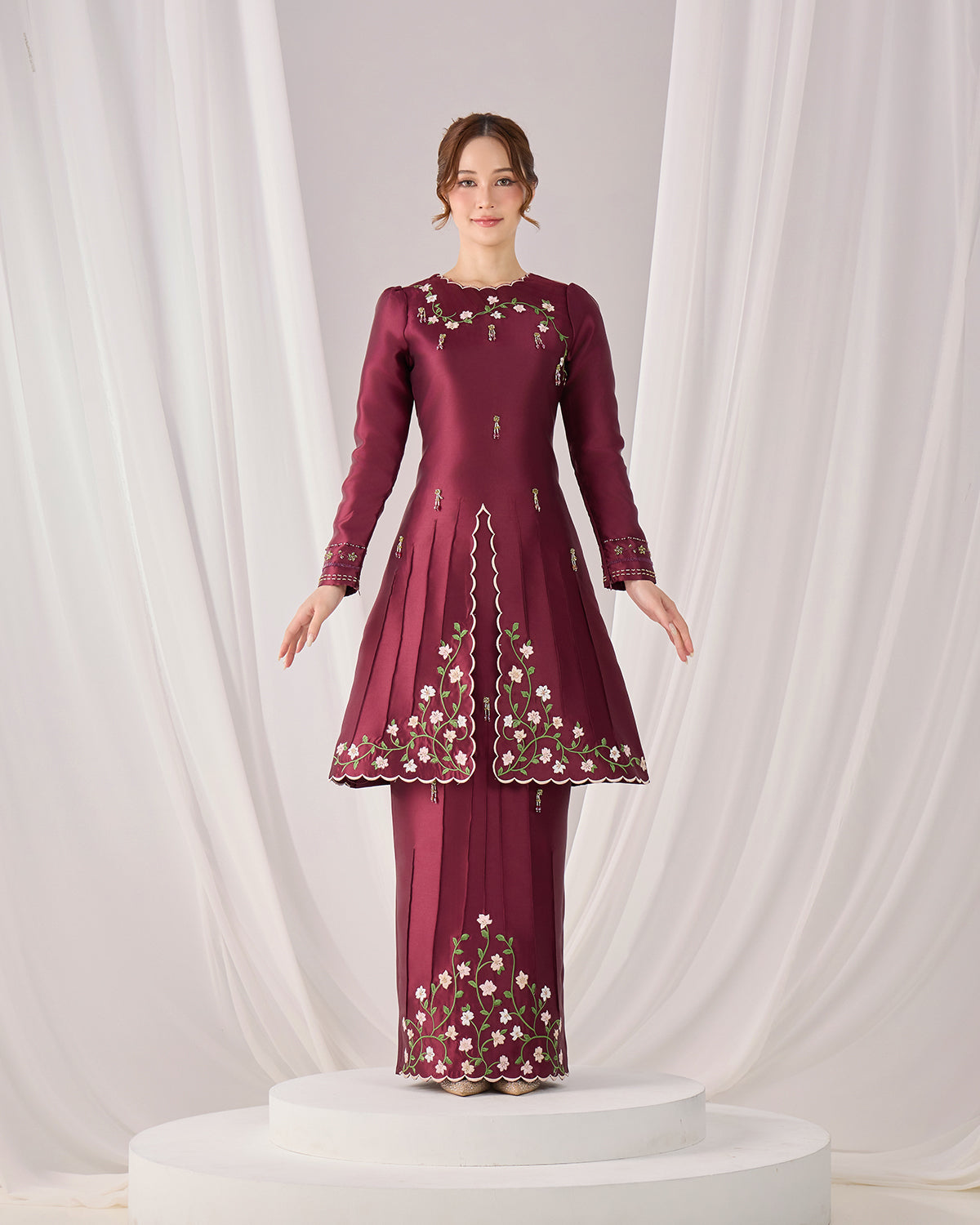 ZAYYA KURUNG (BURGUNDY)