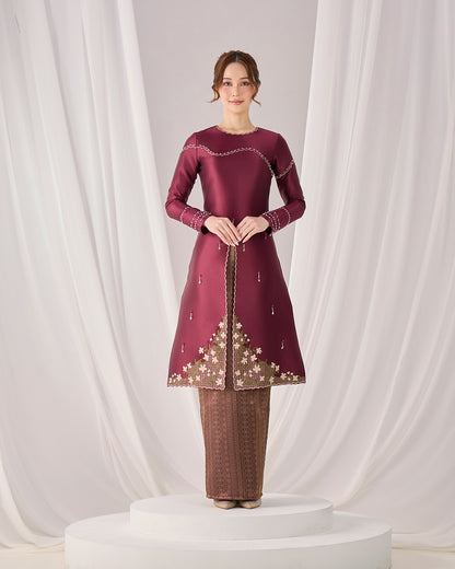 KYANA  KURUNG (BURGUNDY)