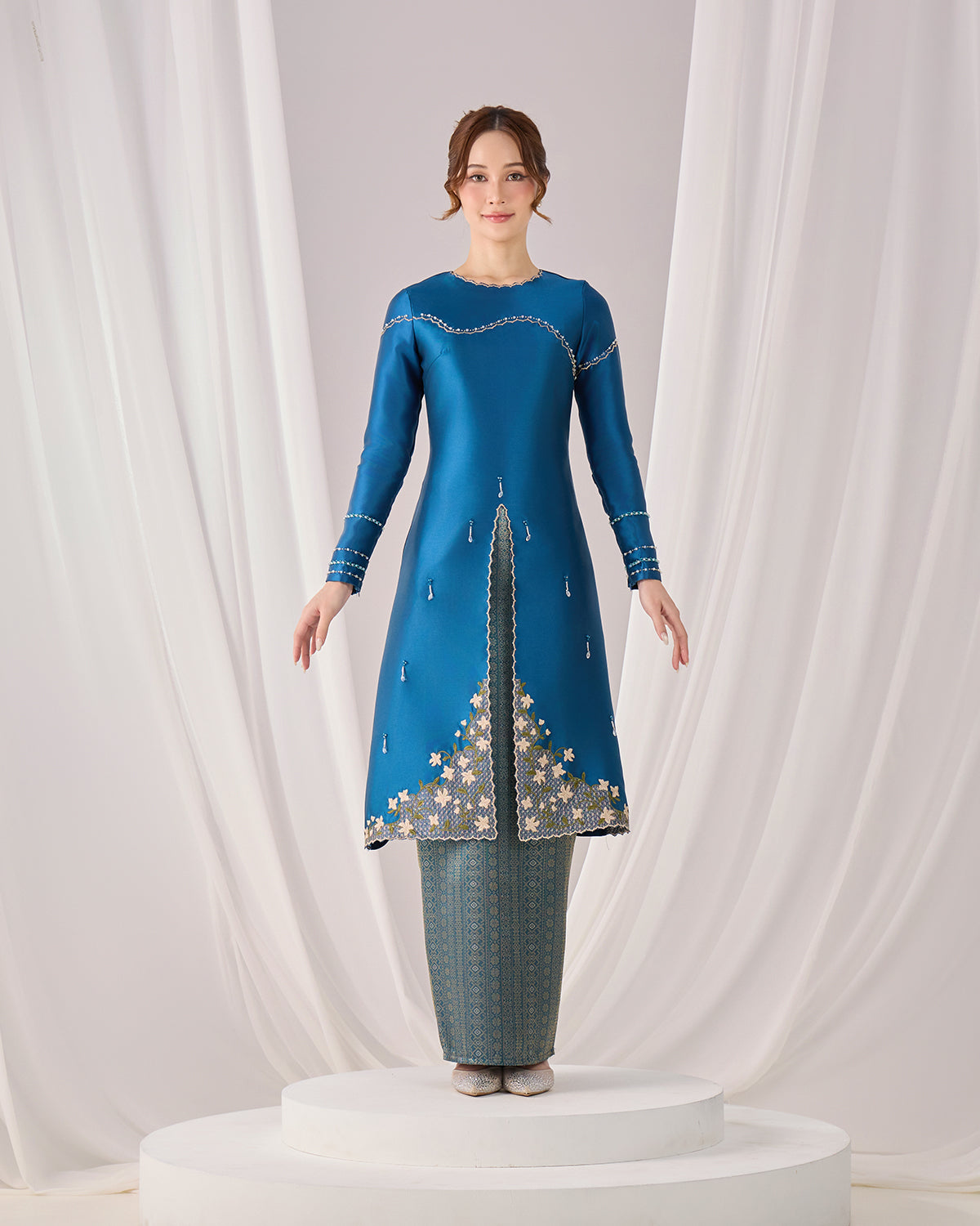 KYANA  KURUNG (TEAL BLUE)