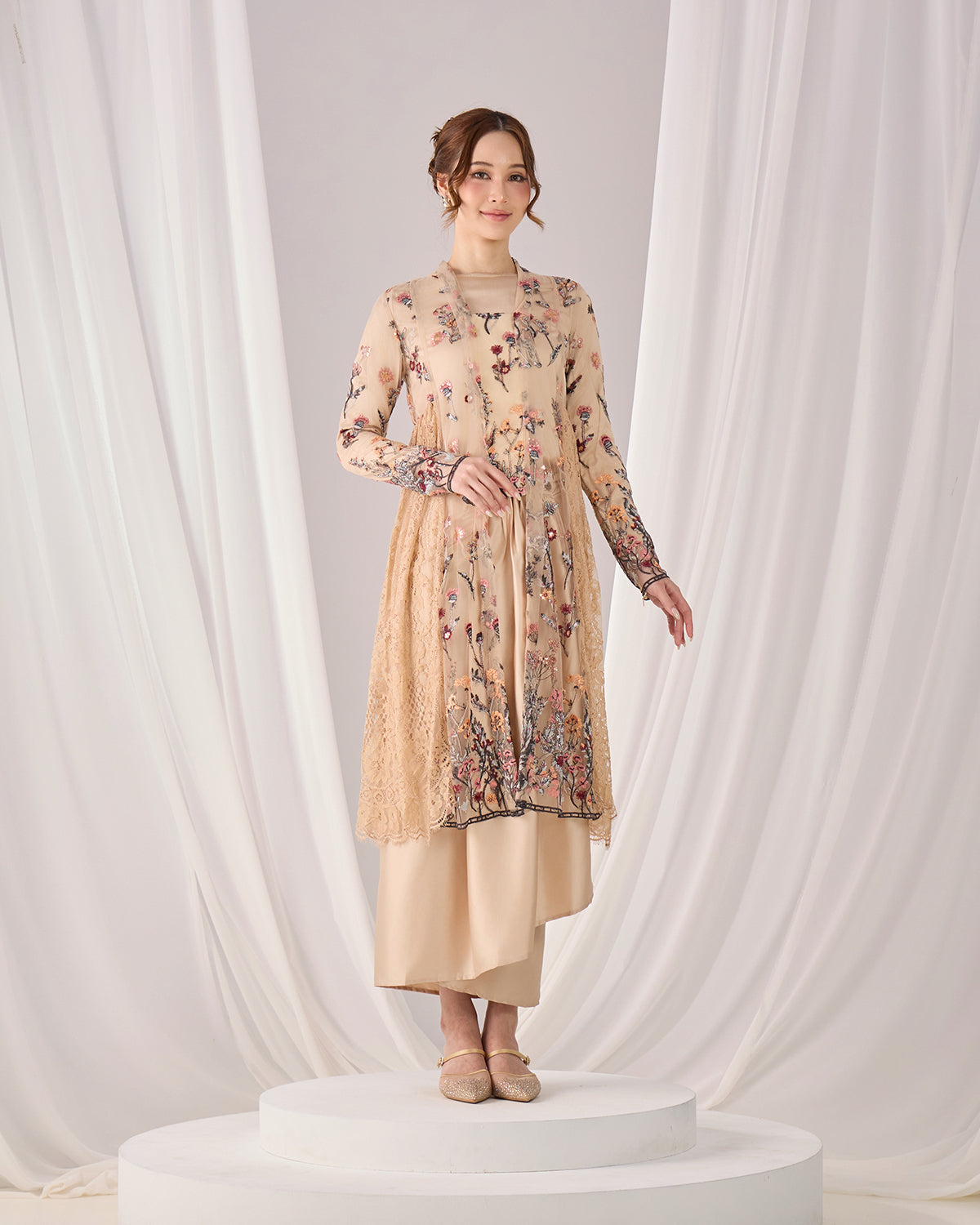 SELINA KEBAYA (CHAMPAGNE)