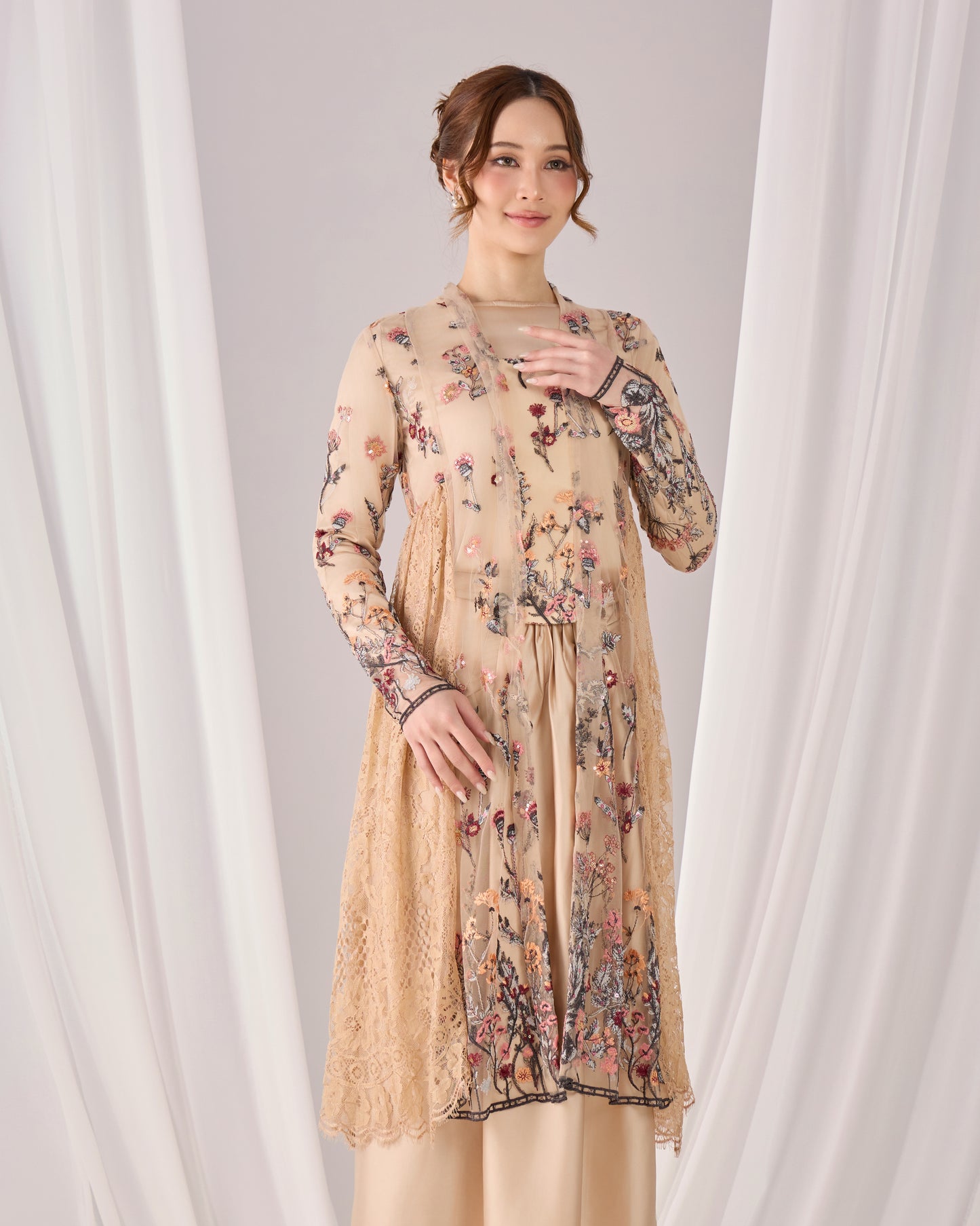 SELINA KEBAYA (CHAMPAGNE)