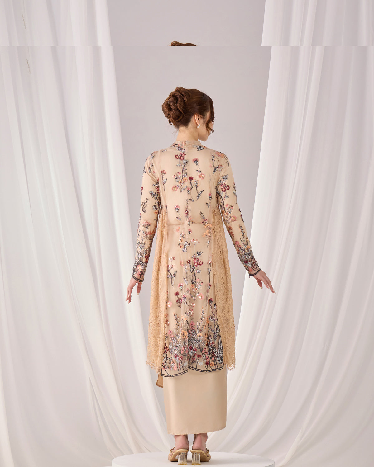 MINOR DEFECT SELINA KEBAYA (CHAMPAGNE)