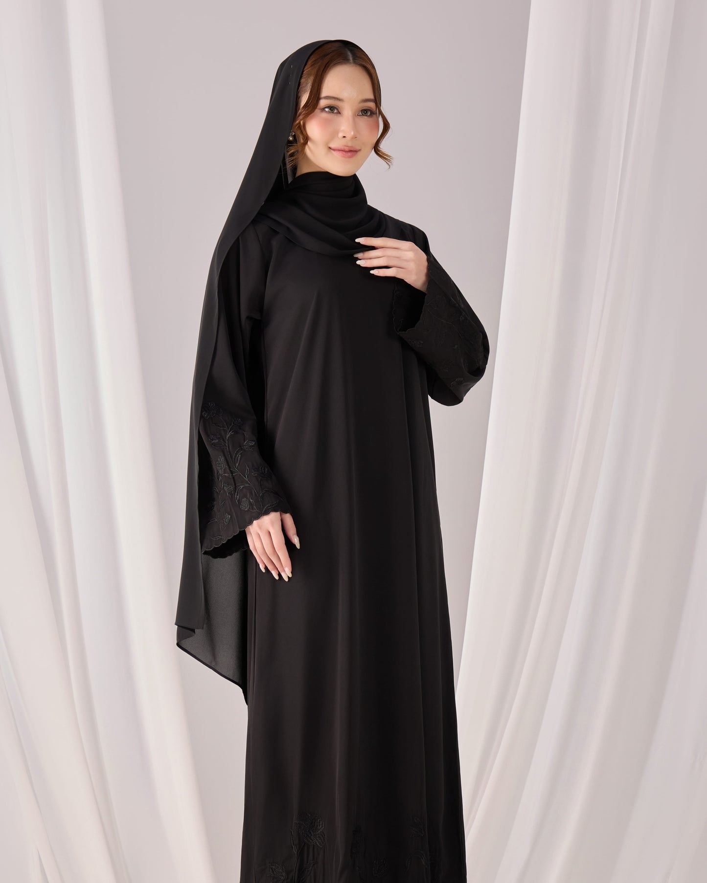 QAFIYA ABAYA (BLACK)