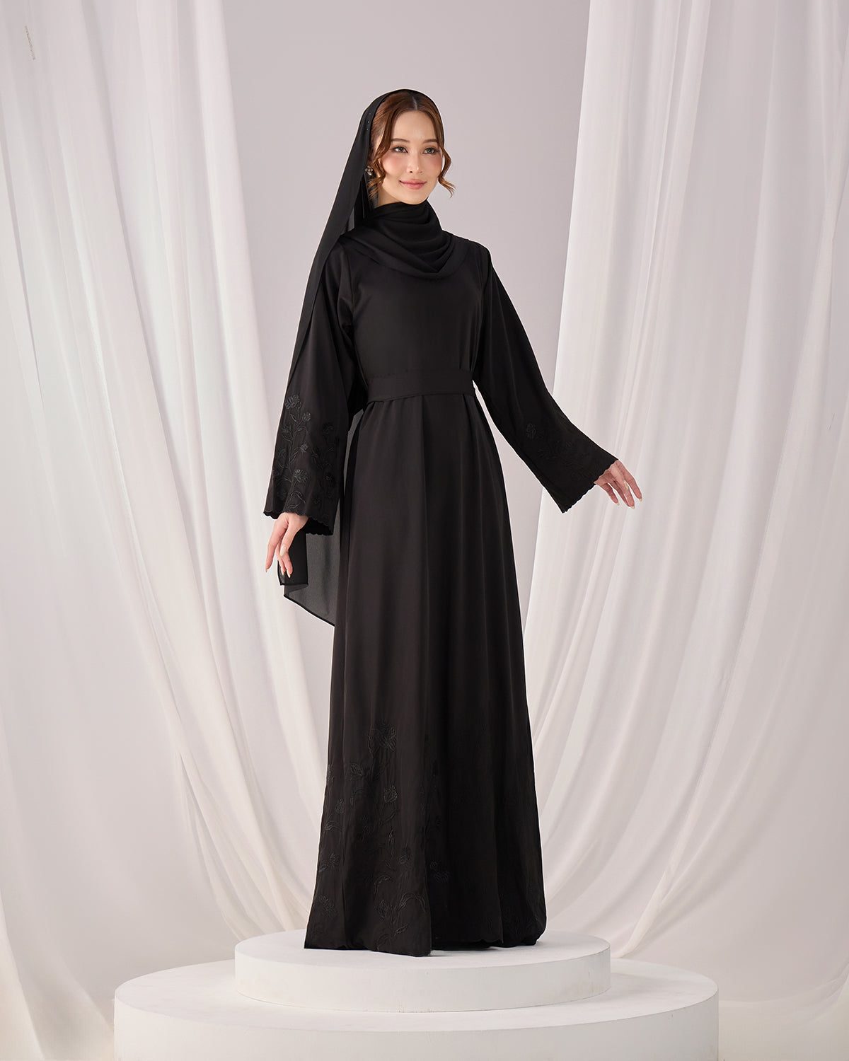 QAFIYA ABAYA (BLACK)