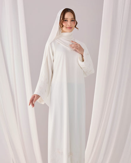 MINOR DEFECT QAFIYA ABAYA (OFF WHITE)