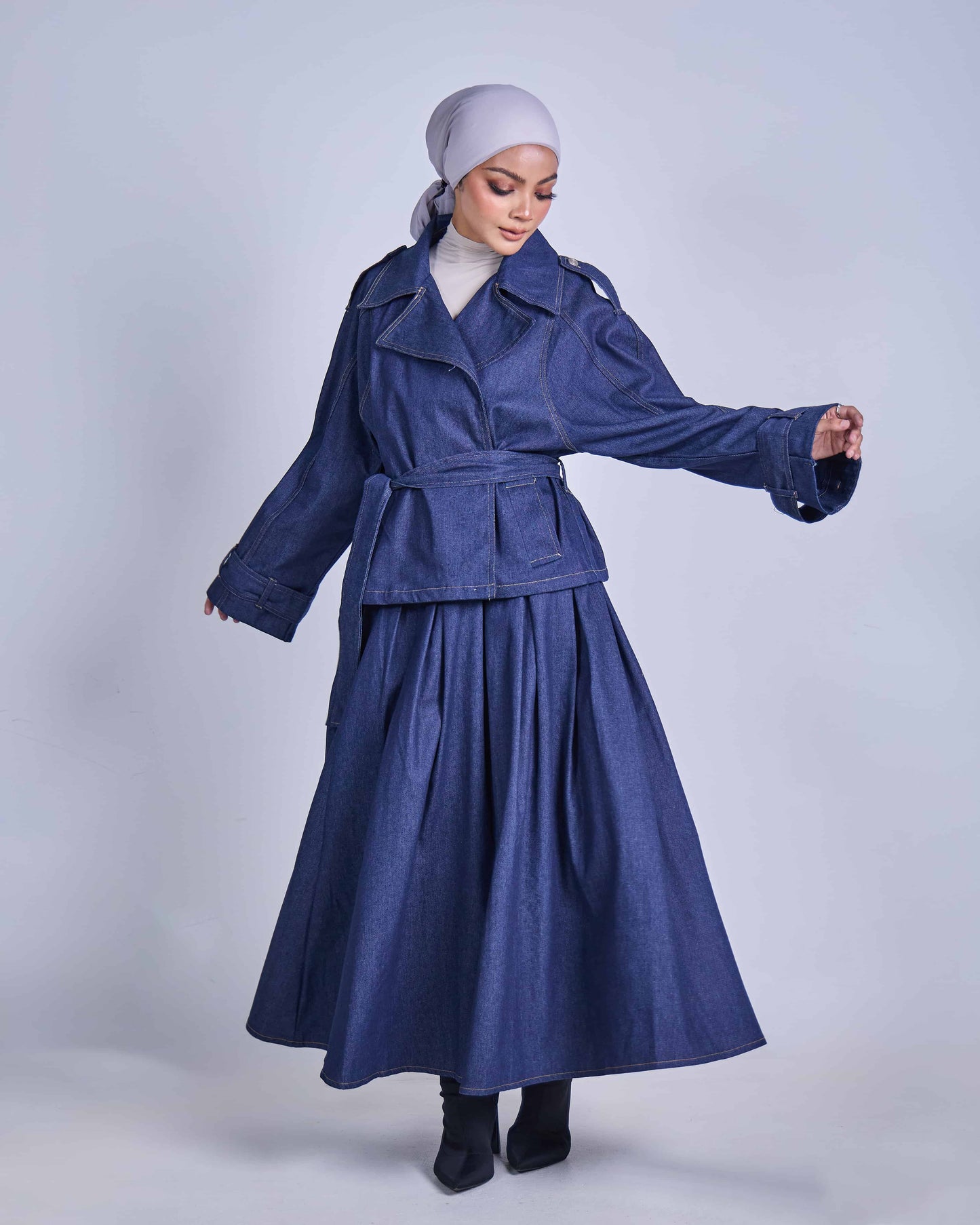 ELRA DENIM PLEATED SKIRT (DARK BLUE)