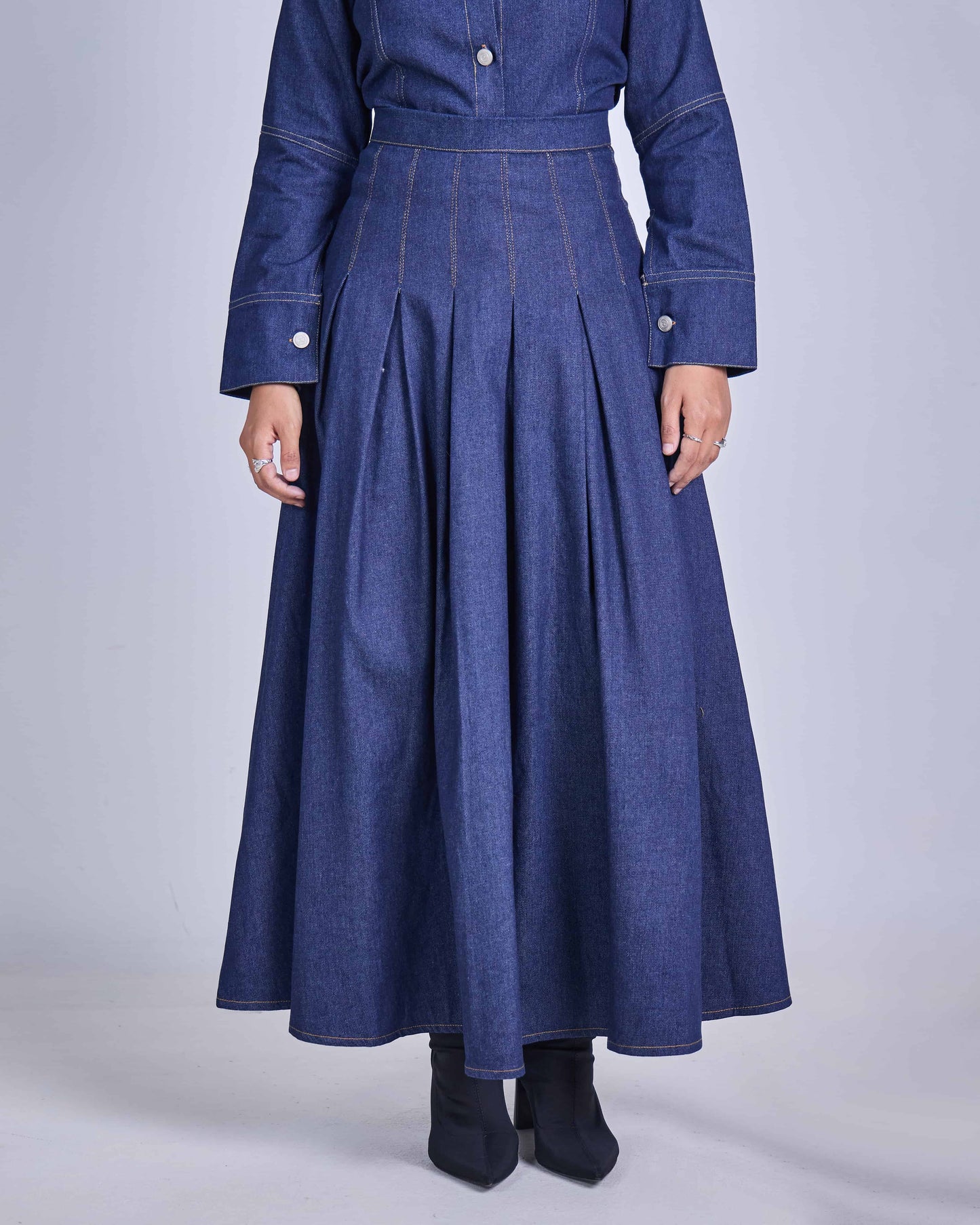 MINOR DEFECT ELRA DENIM PLEATED SKIRT (DARK BLUE)