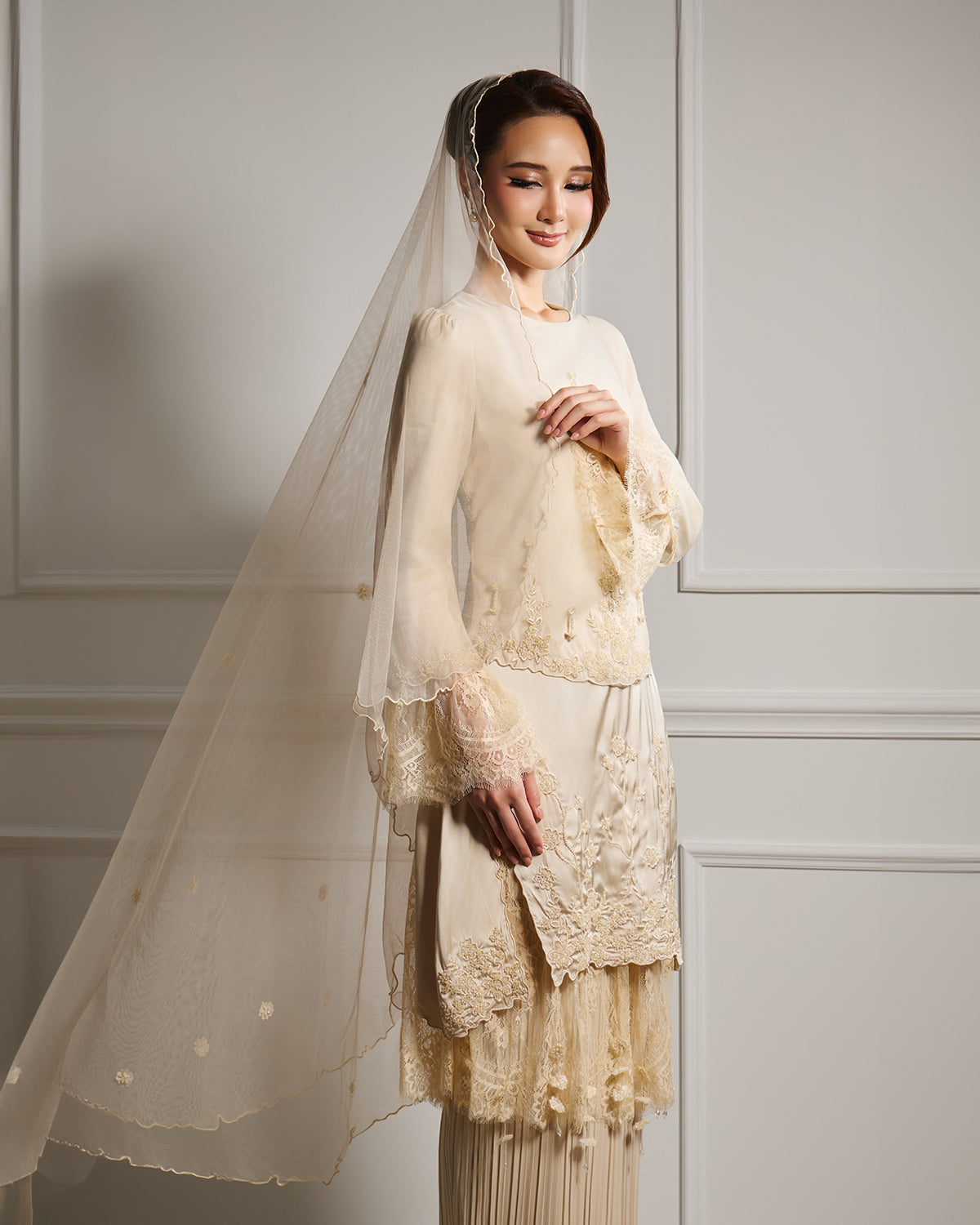 ELIA VEIL (CHAMPAGNE)