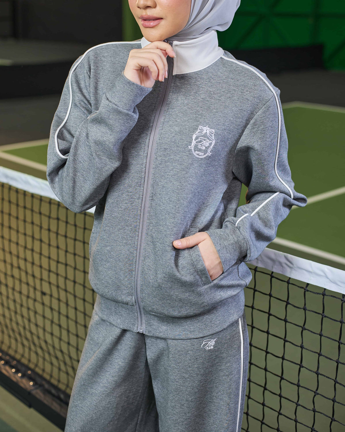 MINOR DEFECT AVERY ZIPPER JUMPER (GREY)