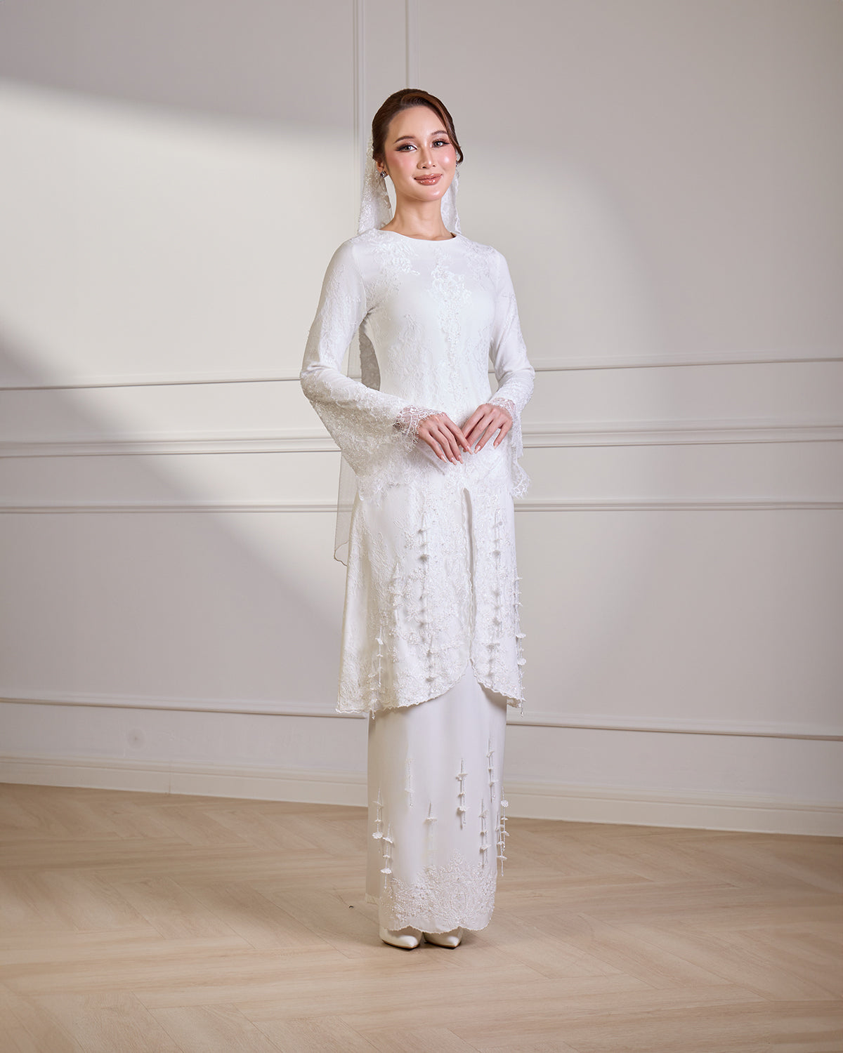 CELINA KURUNG (OFF WHITE)