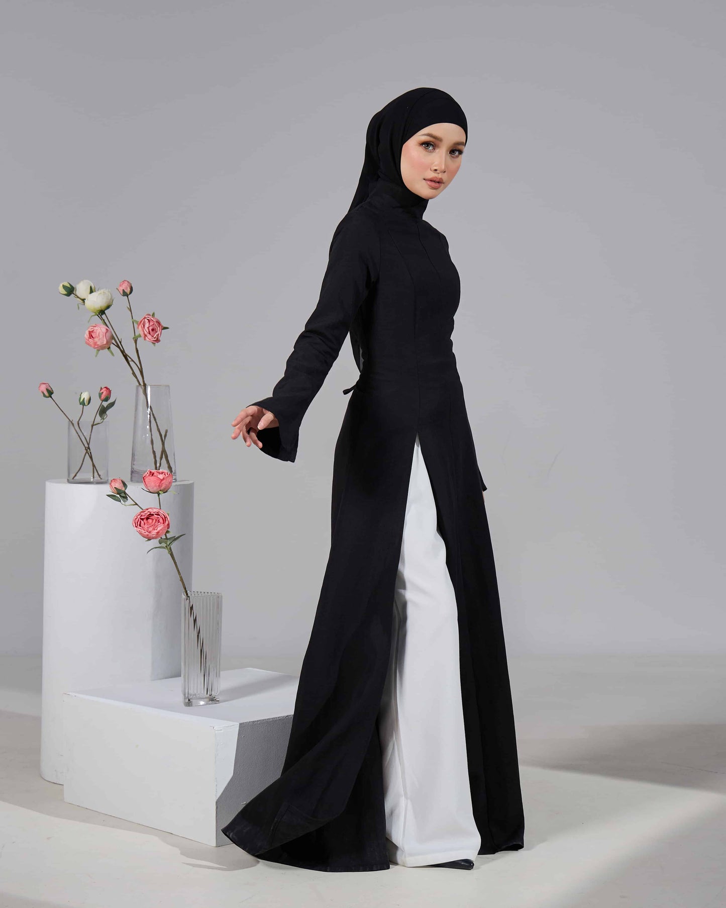 VELORA DRESS (BLACK)