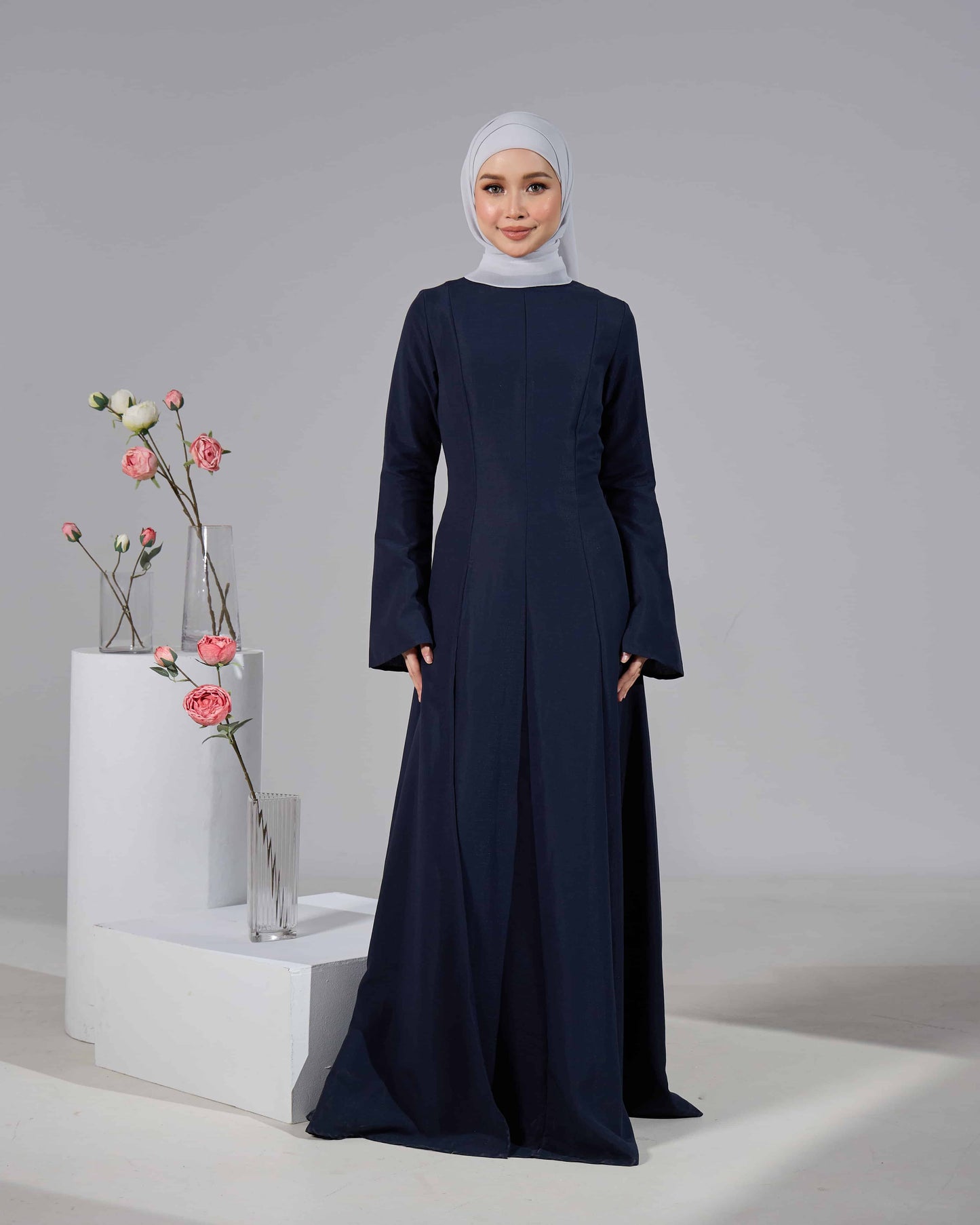 VELORA DRESS (NAVY BLUE)