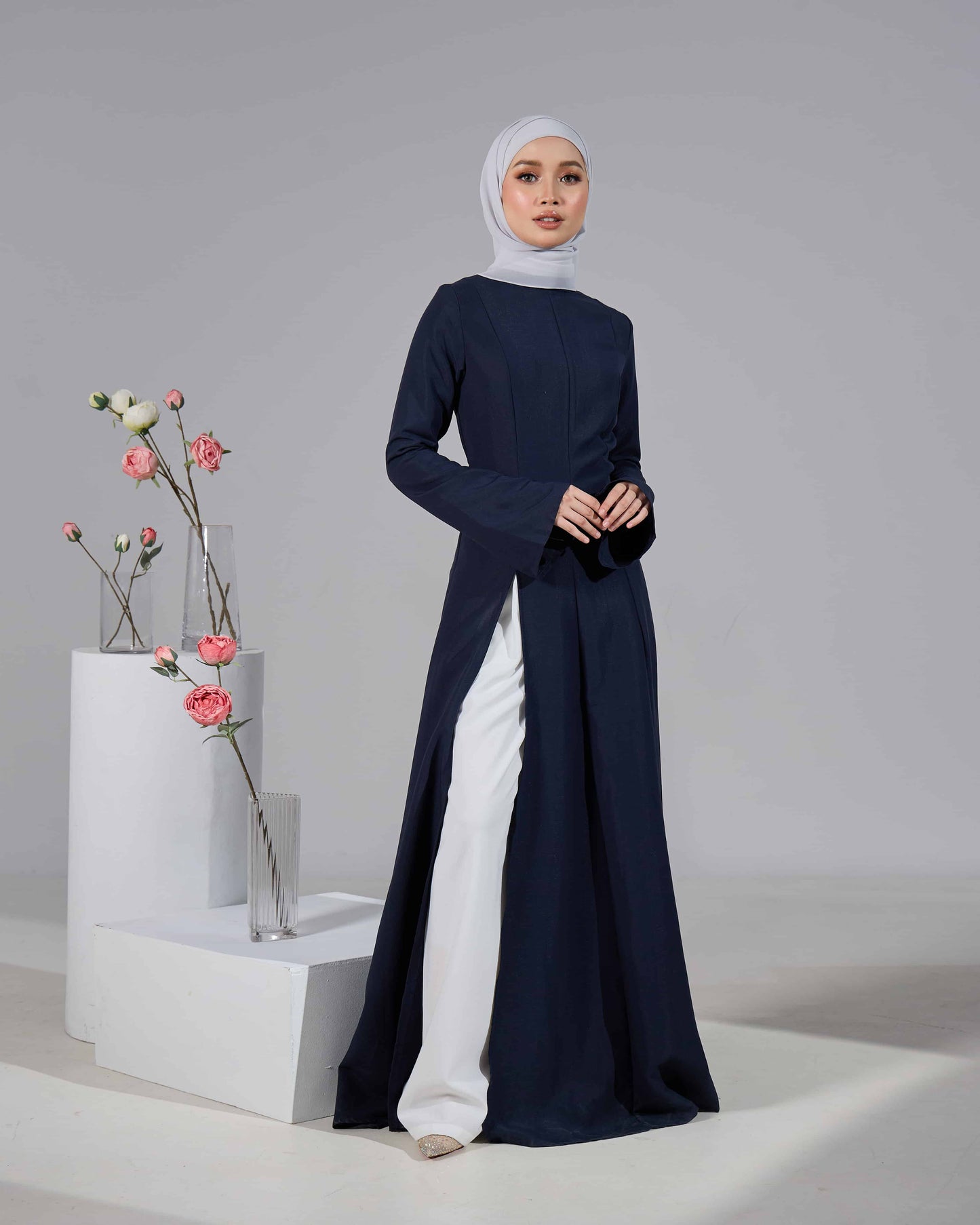 VELORA DRESS (NAVY BLUE)