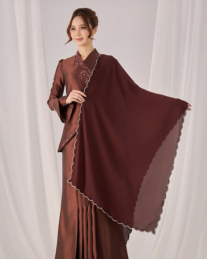 IRINA SELENDANG (RICH BROWN)