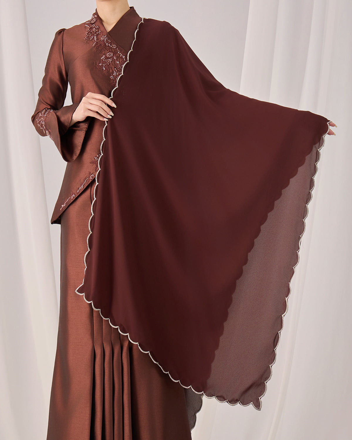 IRINA SELENDANG (RICH BROWN)