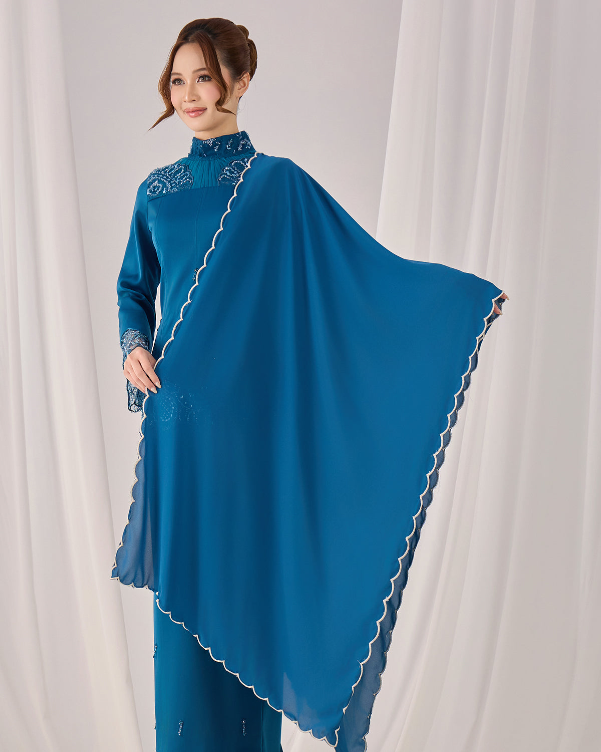 IRINA SELENDANG (TEAL BLUE)