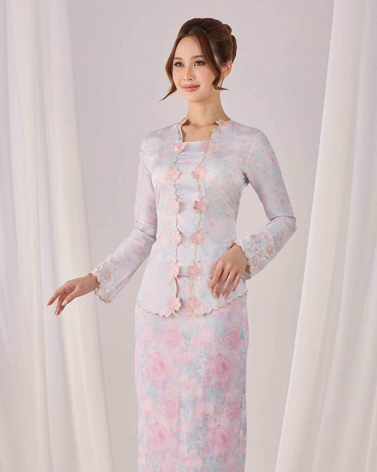 MINOR DEFECT FLOREA MINI KEBAYA (BLUE PINK)