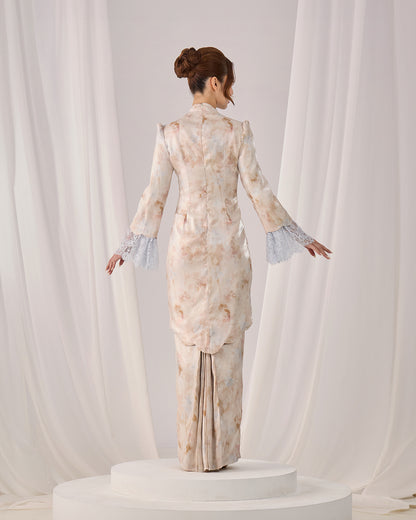 IRIS KURUNG (NUDE)