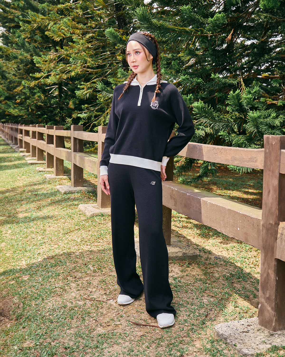 KYRA HALF-ZIP JUMPER (BLACK)