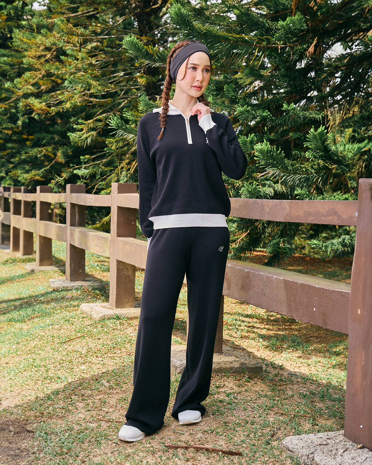 KYRA HALF-ZIP JUMPER (BLACK)