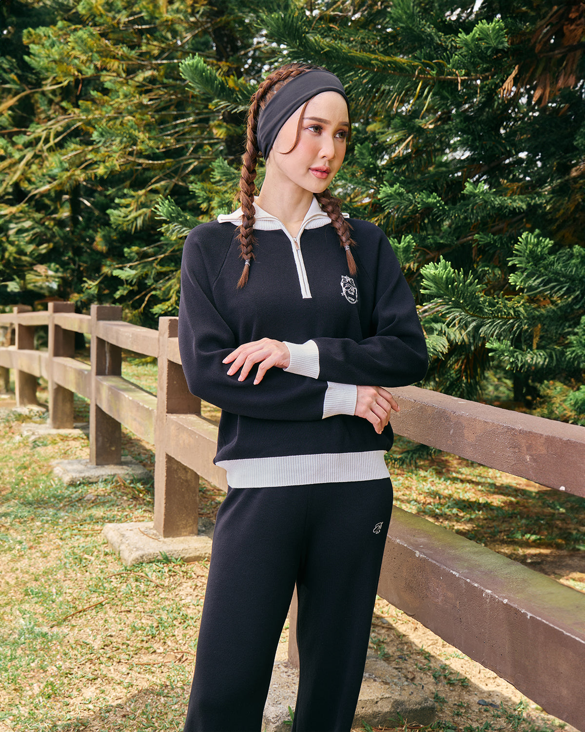 KYRA HALF-ZIP JUMPER (BLACK)