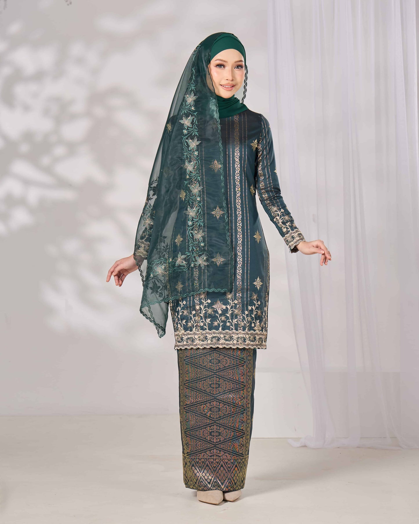 MINOR DEFECT DAHLIA KURUNG (EMERALD GREEN)