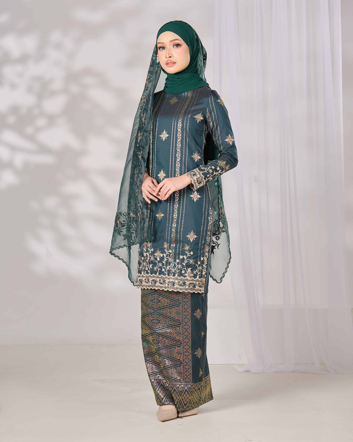 MINOR DEFECT DAHLIA KURUNG (EMERALD GREEN)