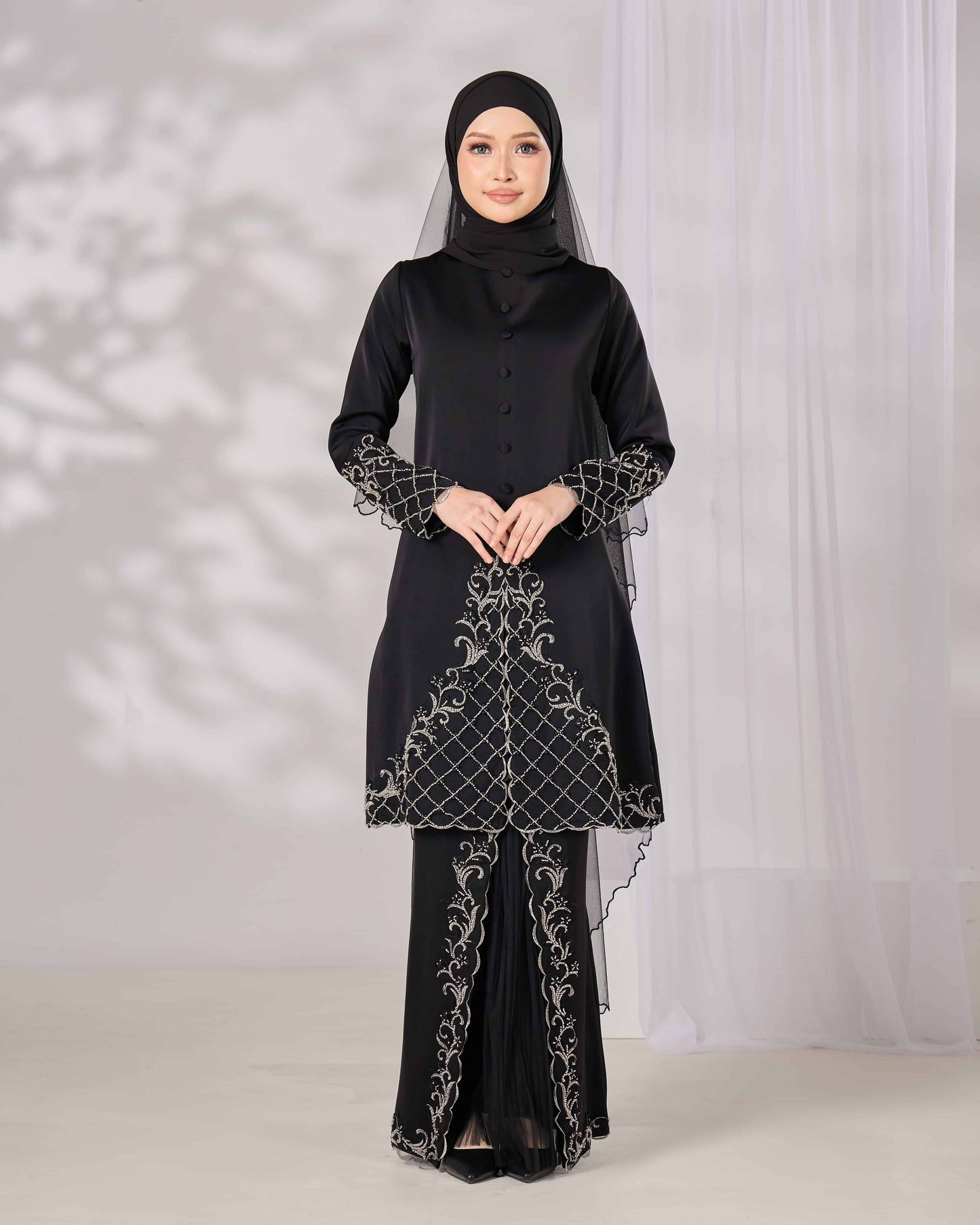 CEMPAKA KURUNG (BLACK)