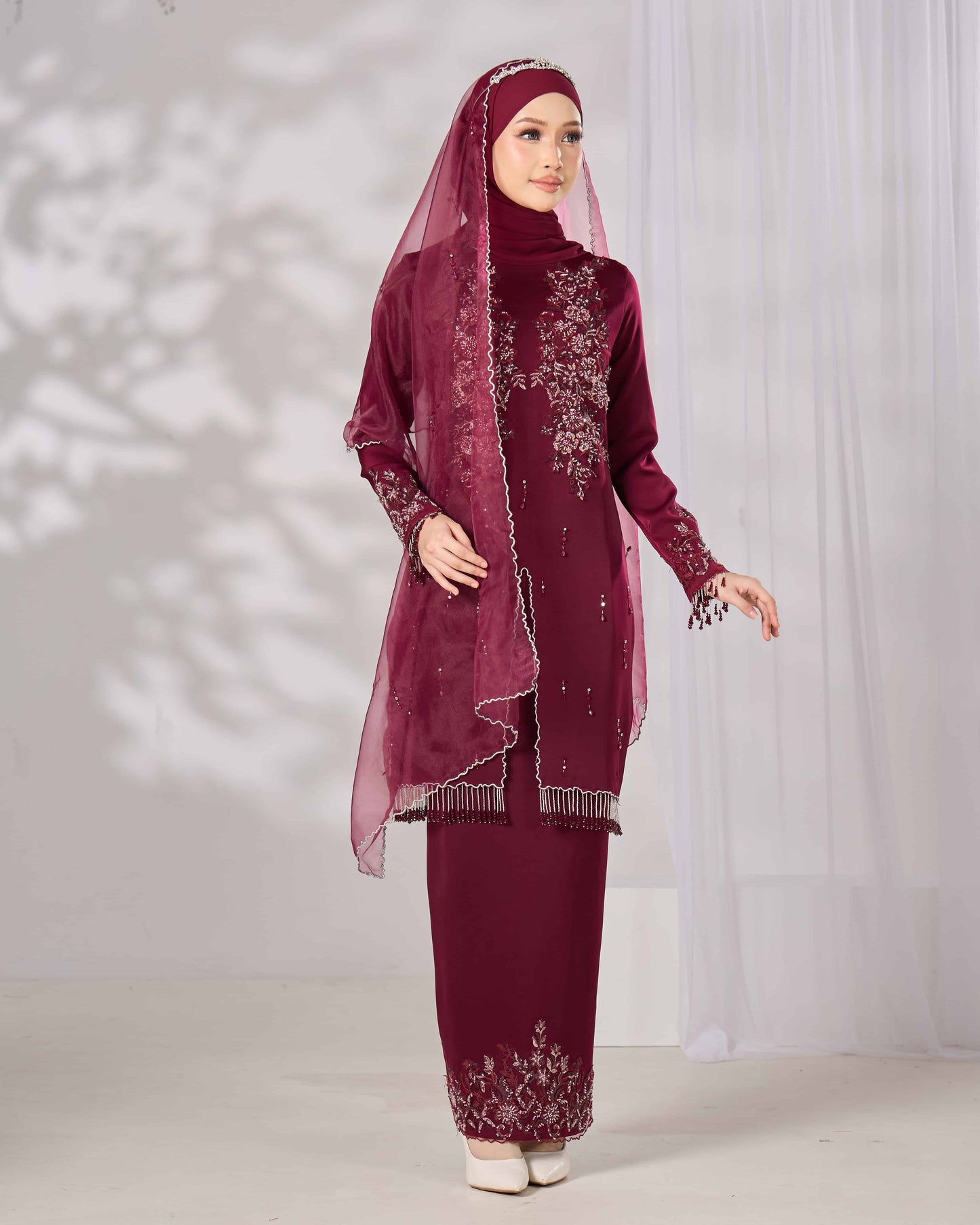 MINOR DEFECT MAHIRA KURUNG (BURGUNDY)