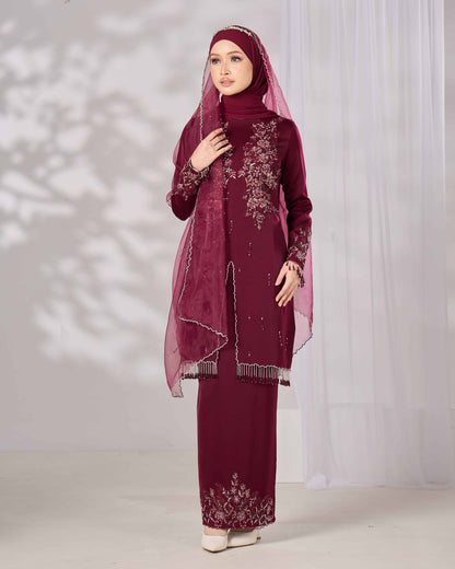 MINOR DEFECT MAHIRA KURUNG (BURGUNDY)