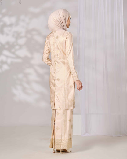 MINOR DEFECT DAHLIA KURUNG (CHAMPAGNE)