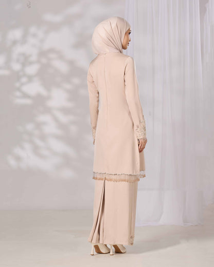 MINOR DEFECT MAHIRA KURUNG (CHAMPAGNE)
