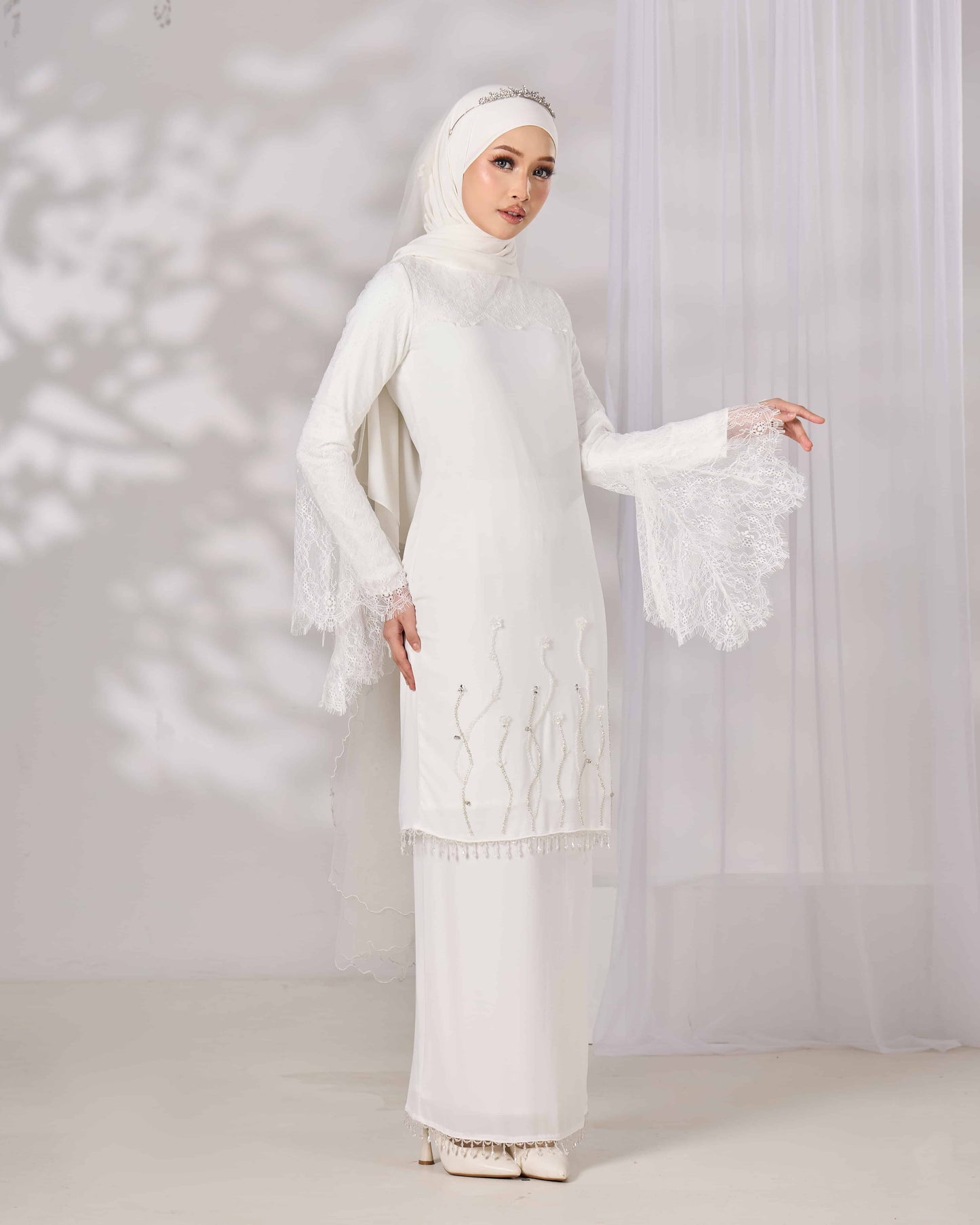 HELIANA KURUNG (OFF WHITE)