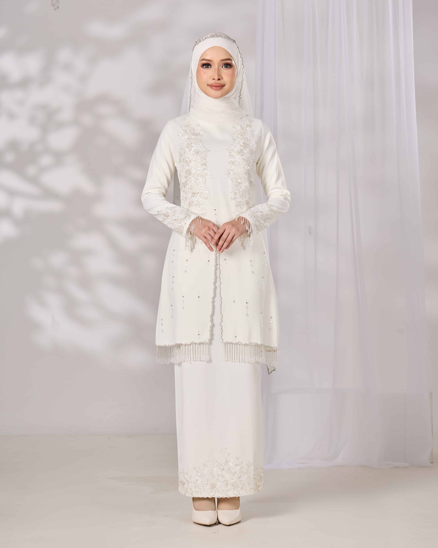 MINOR DEFECT MAHIRA KURUNG (OFF WHITE)